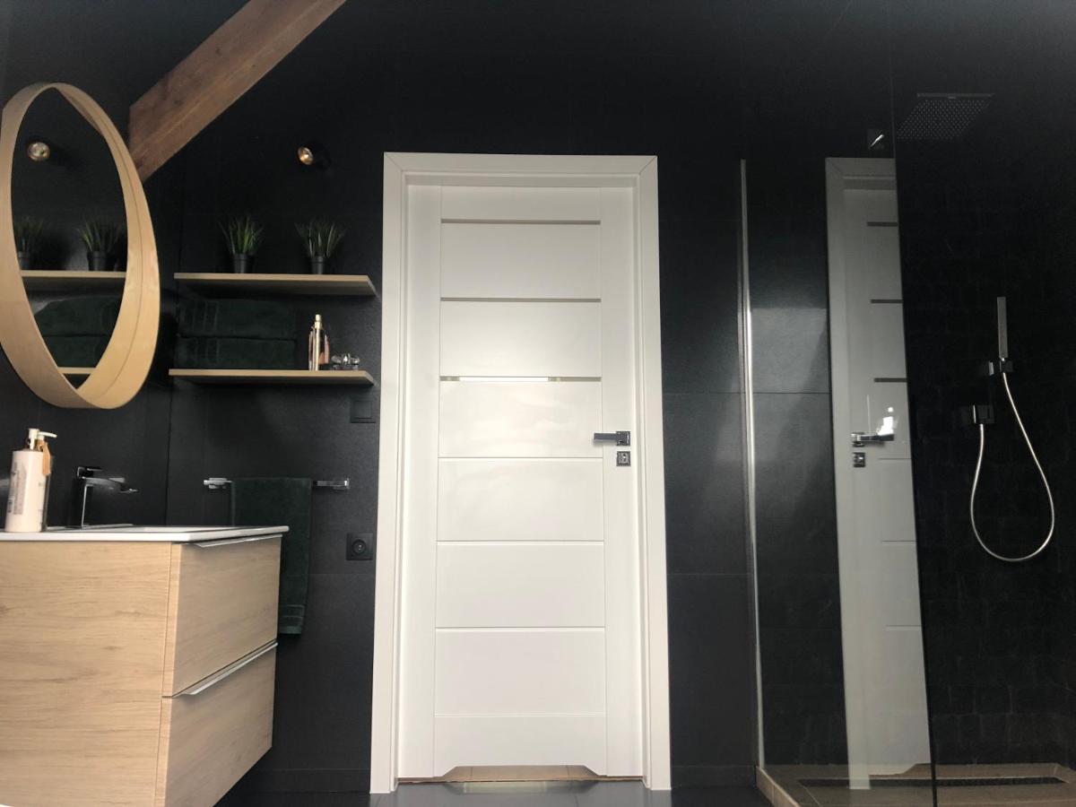 Apartament Aleksandra We Wielu Z Widokiem Na Jezioro 维勒 外观 照片
