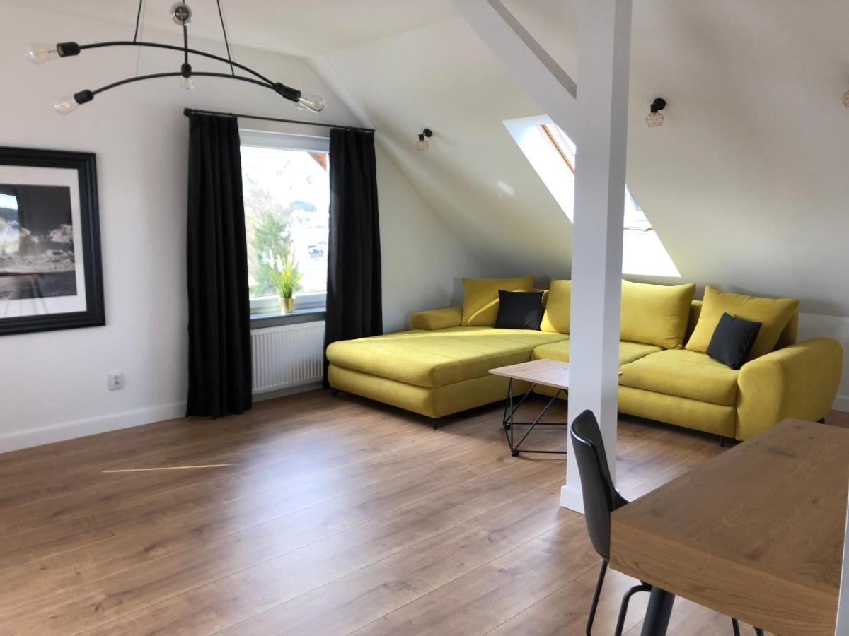 Apartament Aleksandra We Wielu Z Widokiem Na Jezioro 维勒 外观 照片
